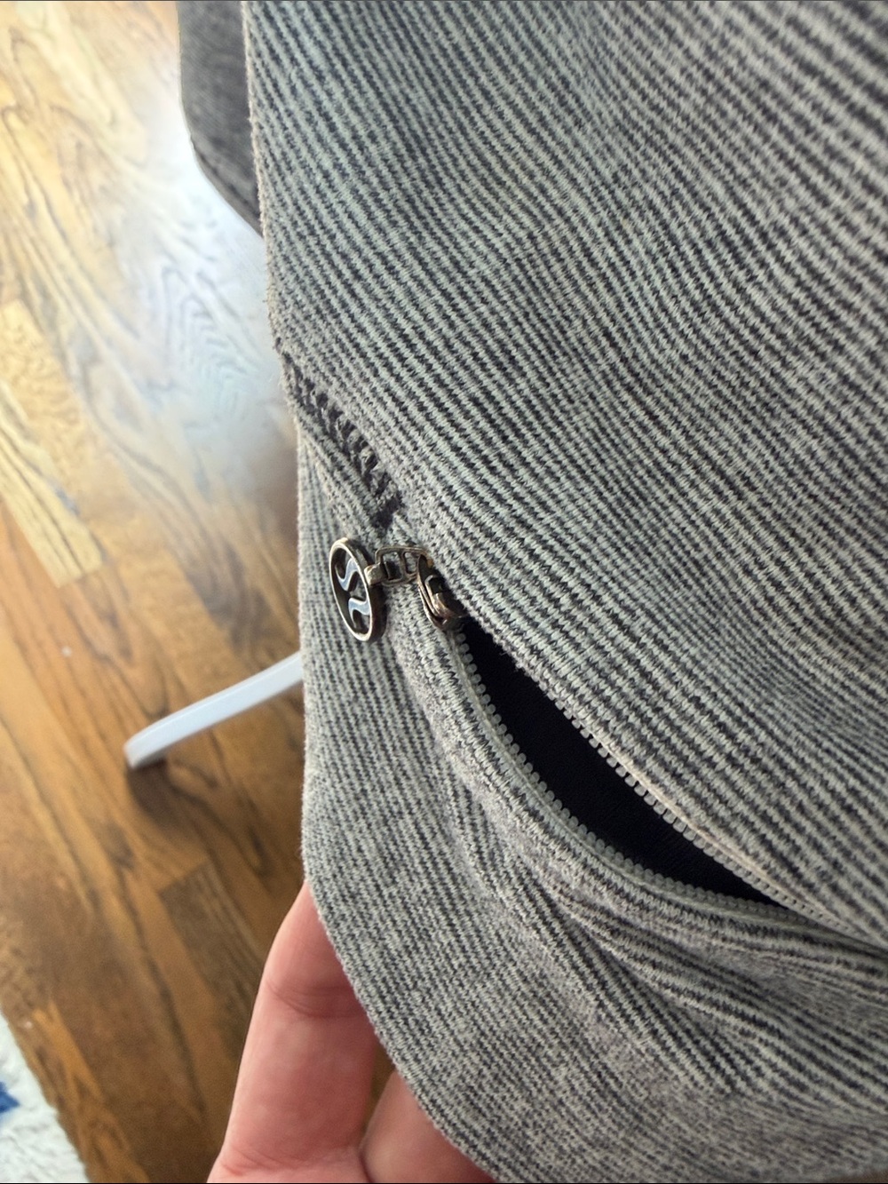 Lululemon Long Sleeve Athletic Top in Heather Gray with Black Panels - Picture 8 of 8